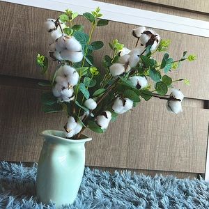 vase & 6 pcs Cotton Stems with Eucalyptus Leaves Blooms